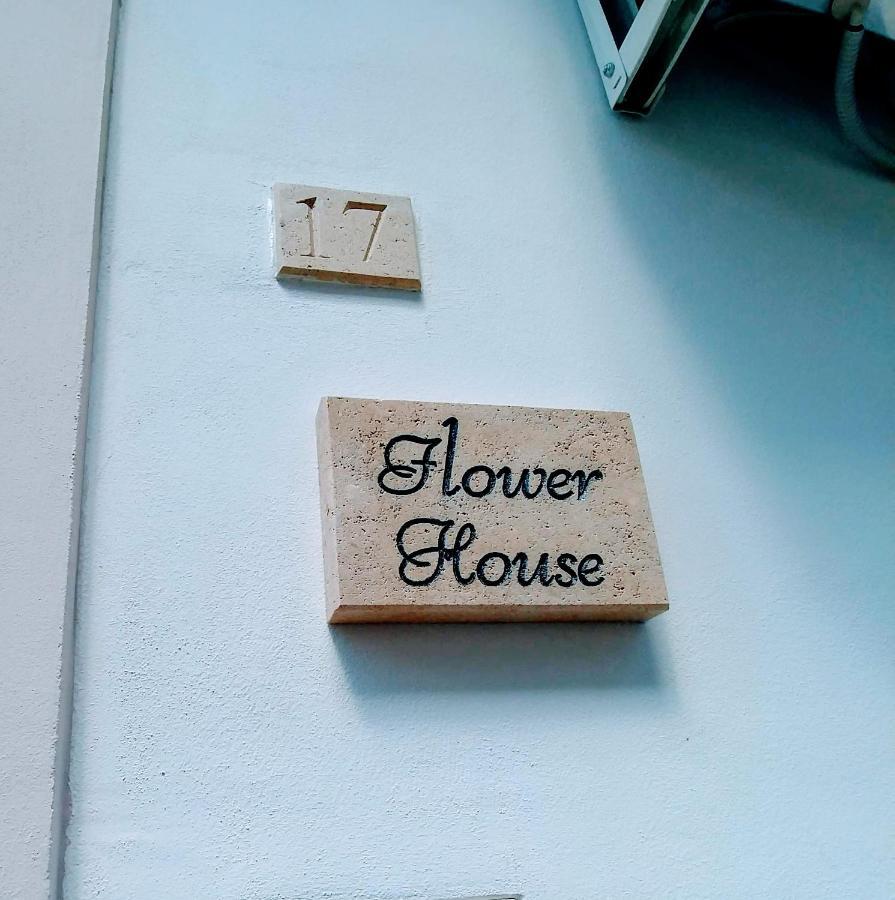 Flower House Villa Montescaglioso Buitenkant foto